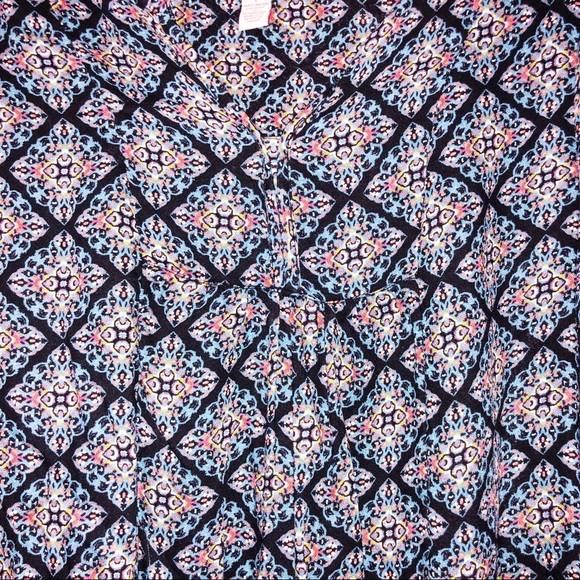 Cute pattern top - Picture 4 of 4